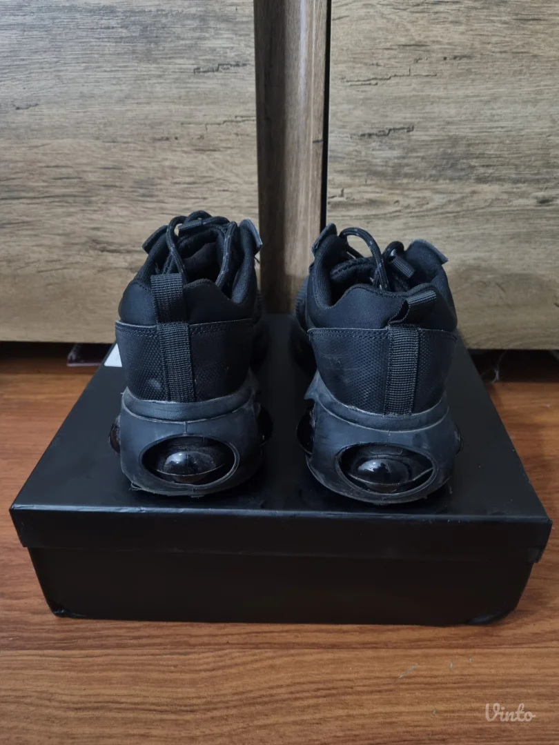 Nike zenske patike br.39