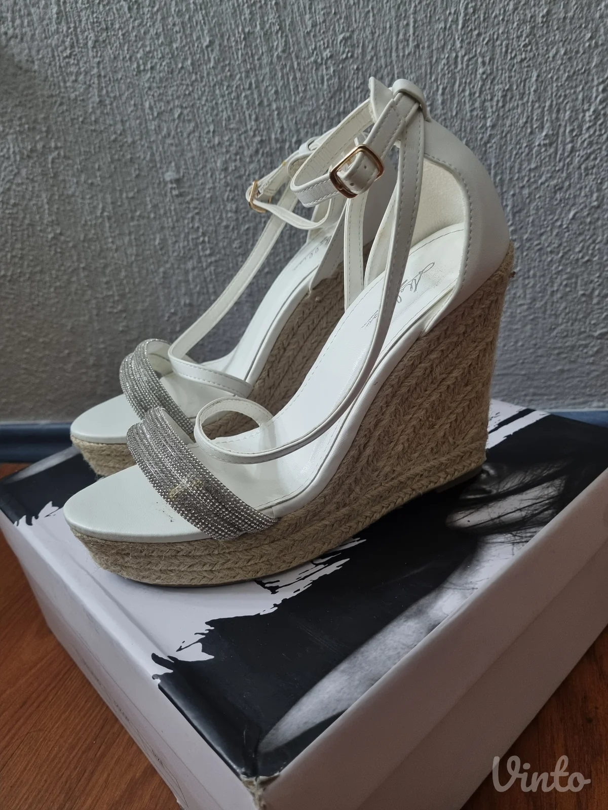 Sandale na platformu br.39