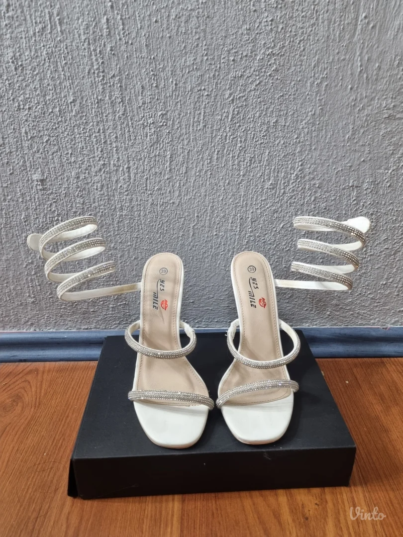 Sandale na stiklu br.39