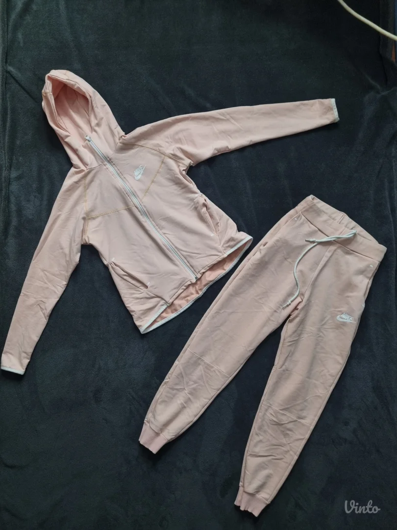 Komplet trenerka Nike S