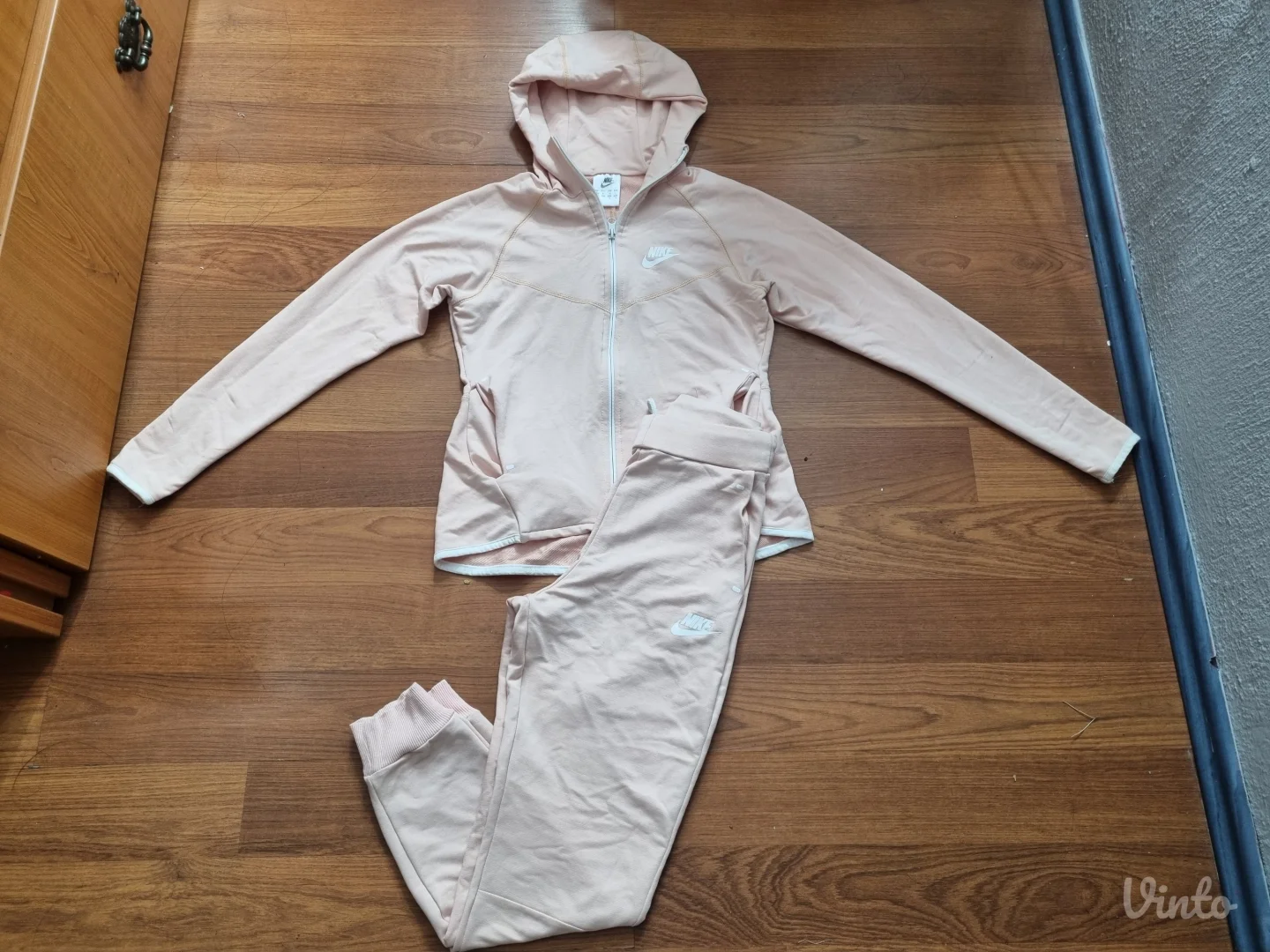 Zenska komplet trenerka Nike S