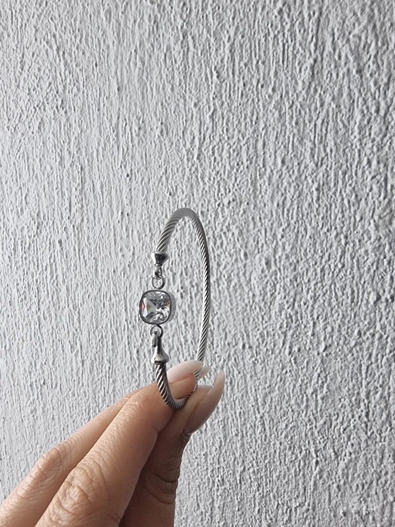 Daniel Klein srebrna narukvica