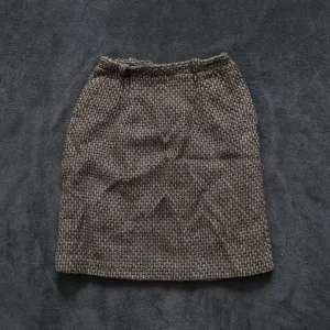 Zimska vunena suknjica S