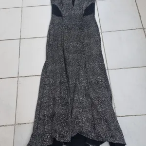 Dugacka elegantna haljina L/XL