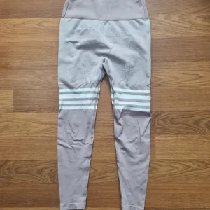 Helanke za trening na pruge M