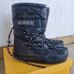 Zenske cizme snegarice br.39