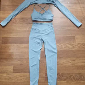 Komplet za trening Sassy S