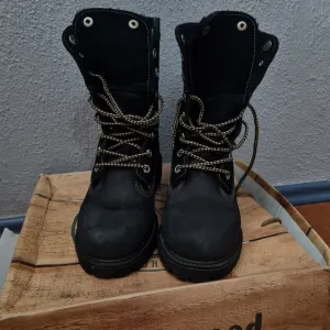 Zenske kanadjanke Darkwood br.39