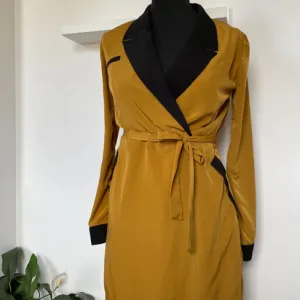 Haljina na preklop M