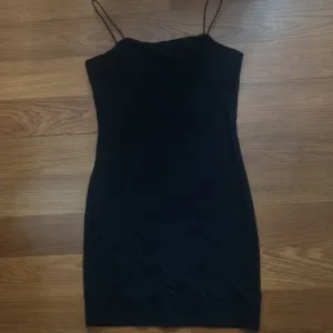 Mala crna haljina XS/S
