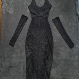 Svecana duga sljokicava haljina sa rukavima S/M