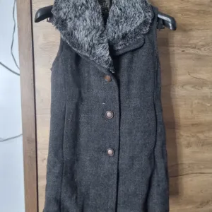 Krzneni zimski prsluk M