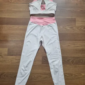 Sassy komplet za trening M