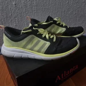 Zenske patike Adidas Neo br. 36.5