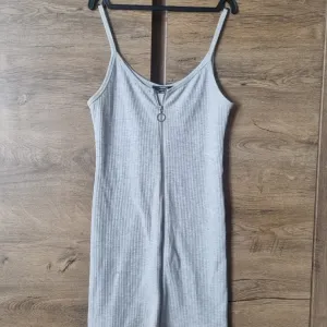 Bershka haljinica S