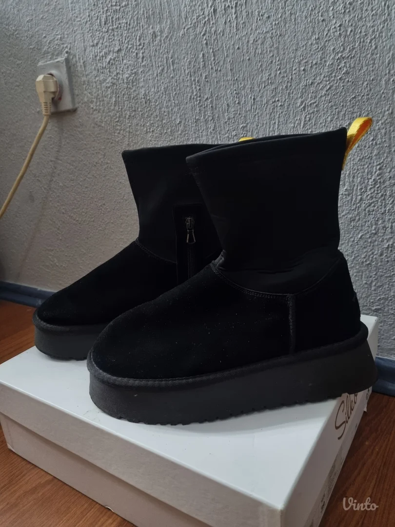 Ugg Classic Dipper br.39