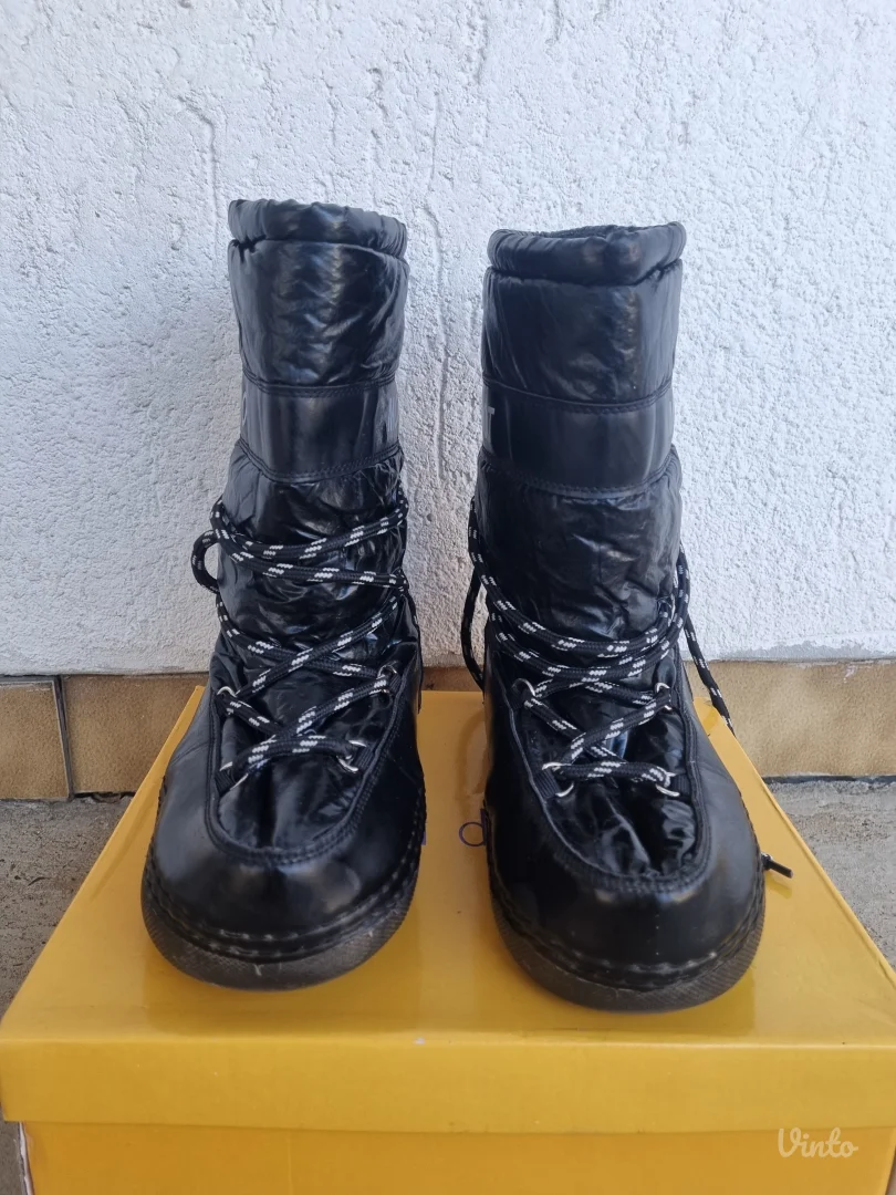 Zenske cizme snegarice br.39