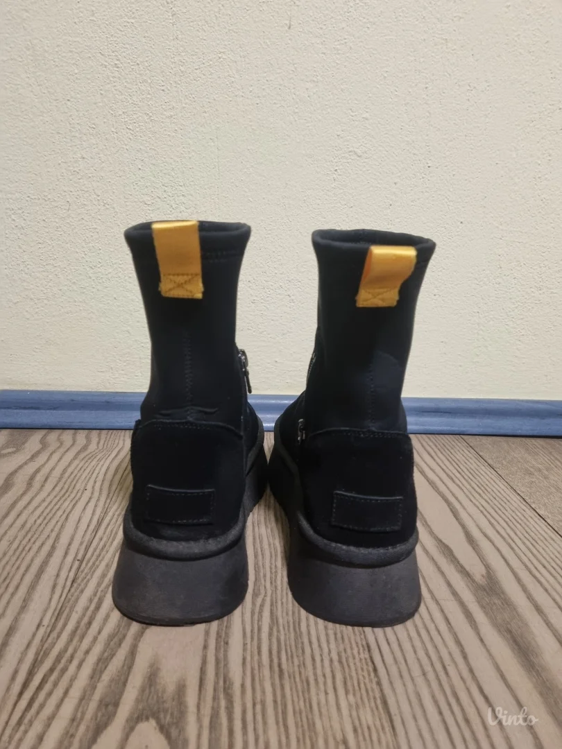 Ugg cizme classic dipper br.39