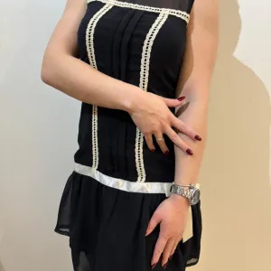 Crna haljina sa krem detaljima