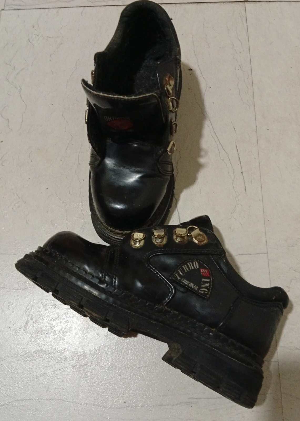 Turbo King robusne crne kožne cipele/čizme - Vel. 35 (Kao nove)
