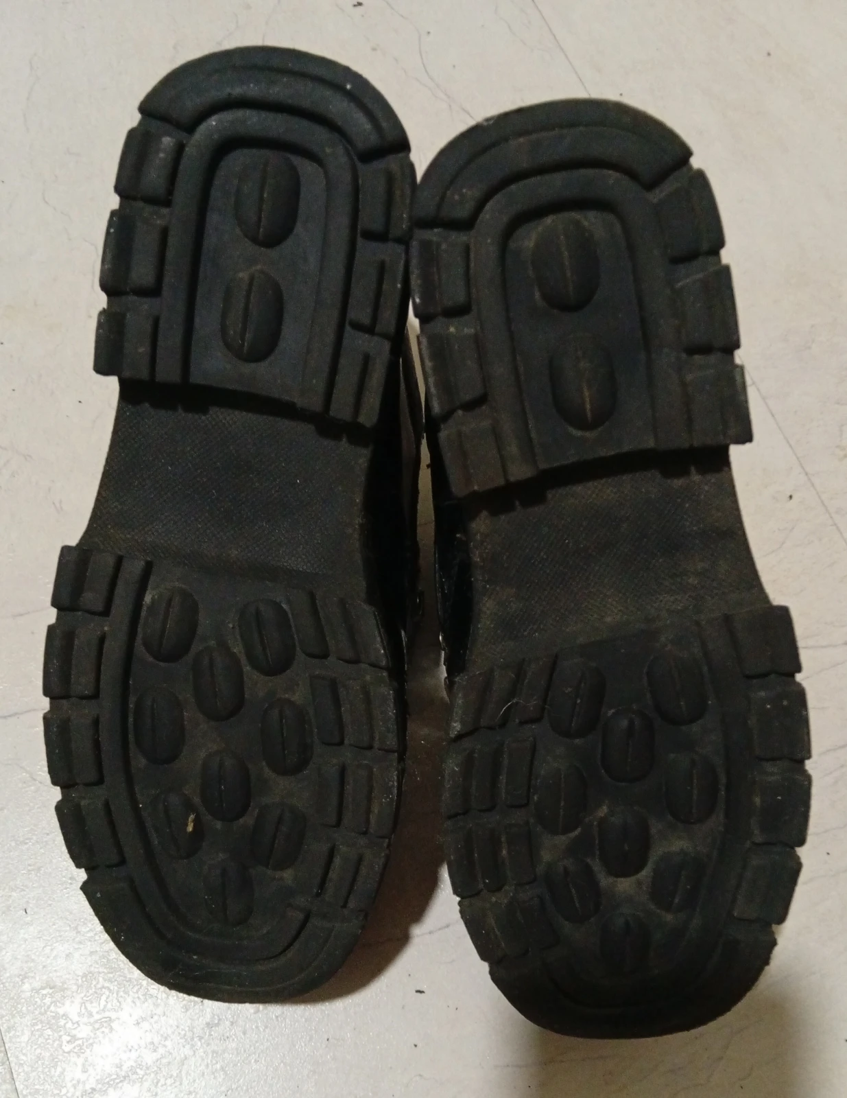 Turbo King robusne crne kožne cipele/čizme - Vel. 35 (Kao nove)