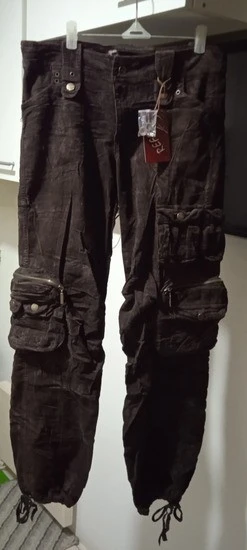 NOVE Muške Kargo Pantalone od SOMOTA sa Etiketom REFUSE L