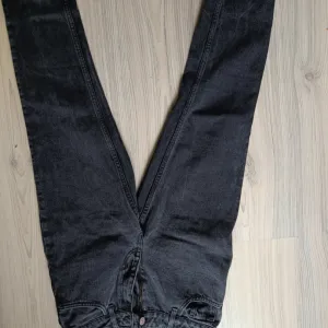 Zara farmerke zenske
