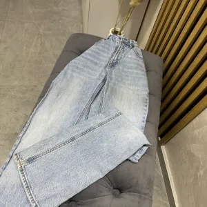 ✨ Stradivarisu farmerke