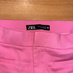 Zara kapri pantalone