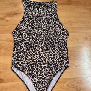 Zara bodi animal print