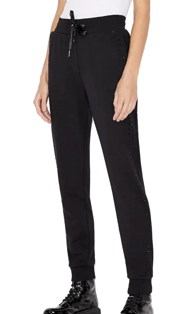 ARMANI ŽENSKA TRENERKA