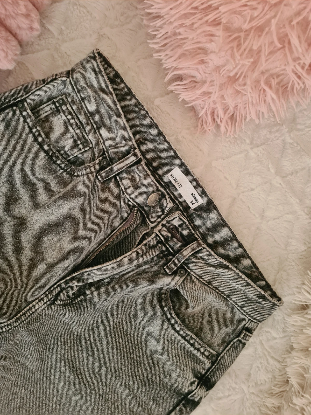 Sive farmerke MOM FIT