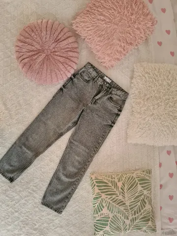 Sive farmerke MOM FIT