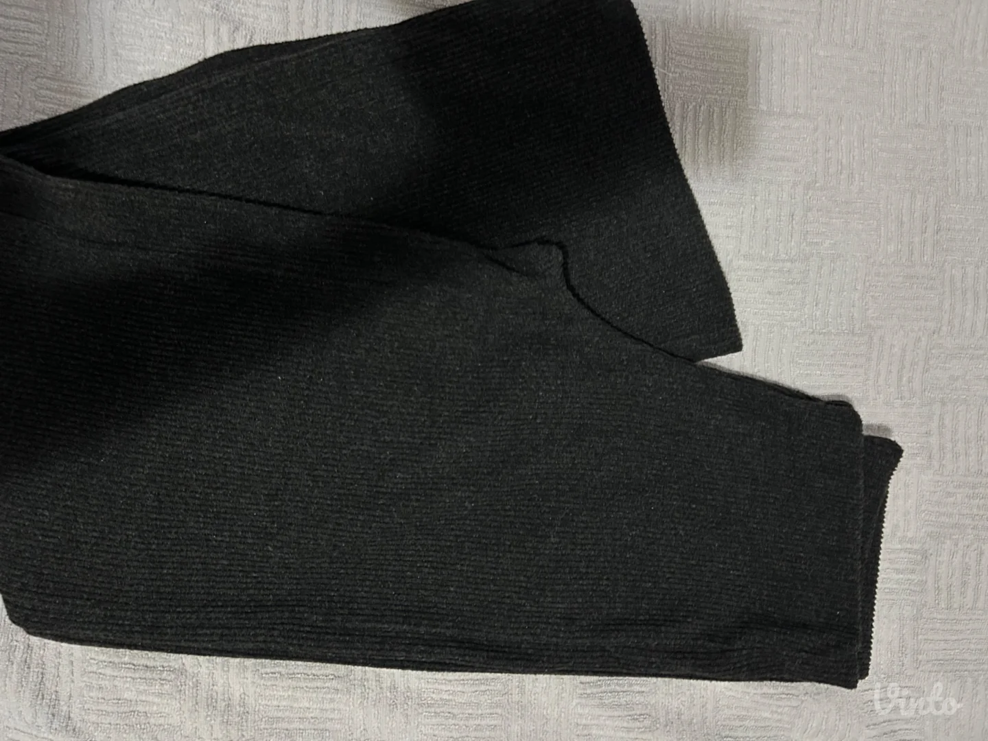 Bershka komplet sivi