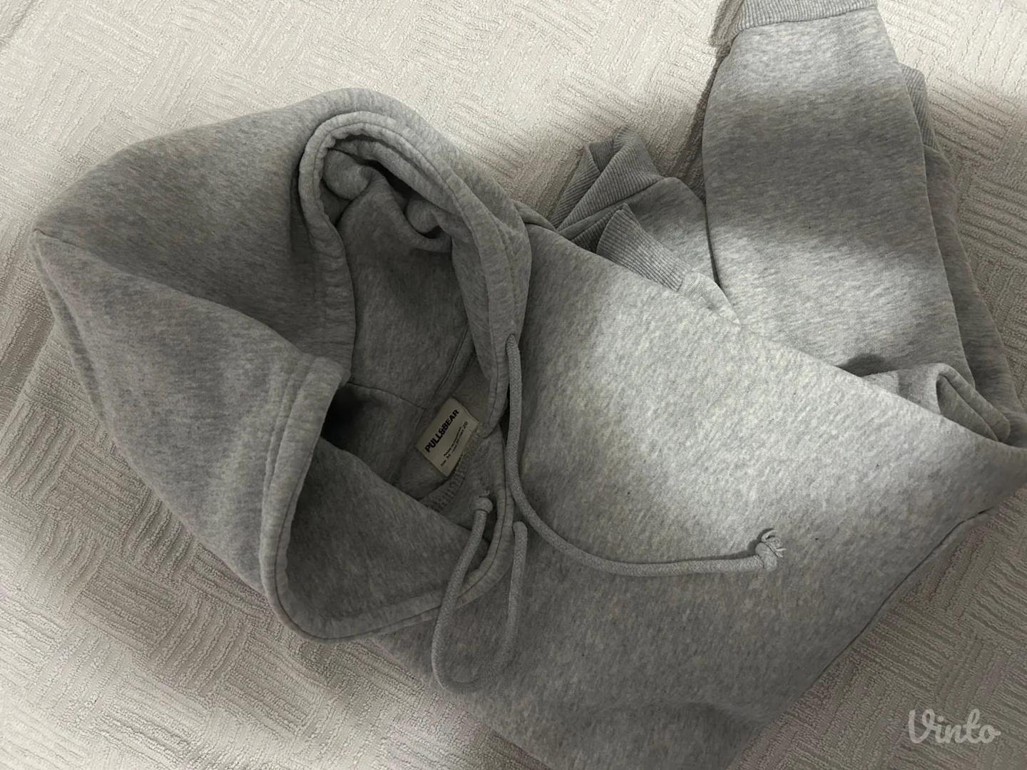 Sivi oversize Pull and bear duks