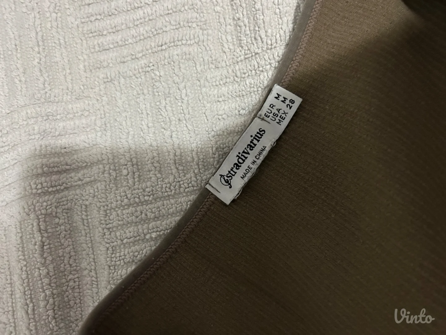 Stradivarius majica braon boje