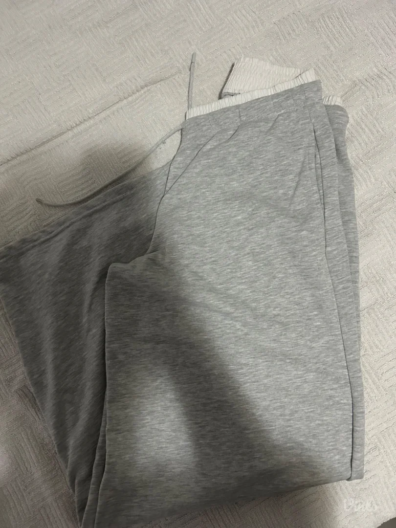 Stradivarius trenerka