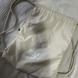 Nike vrecica
