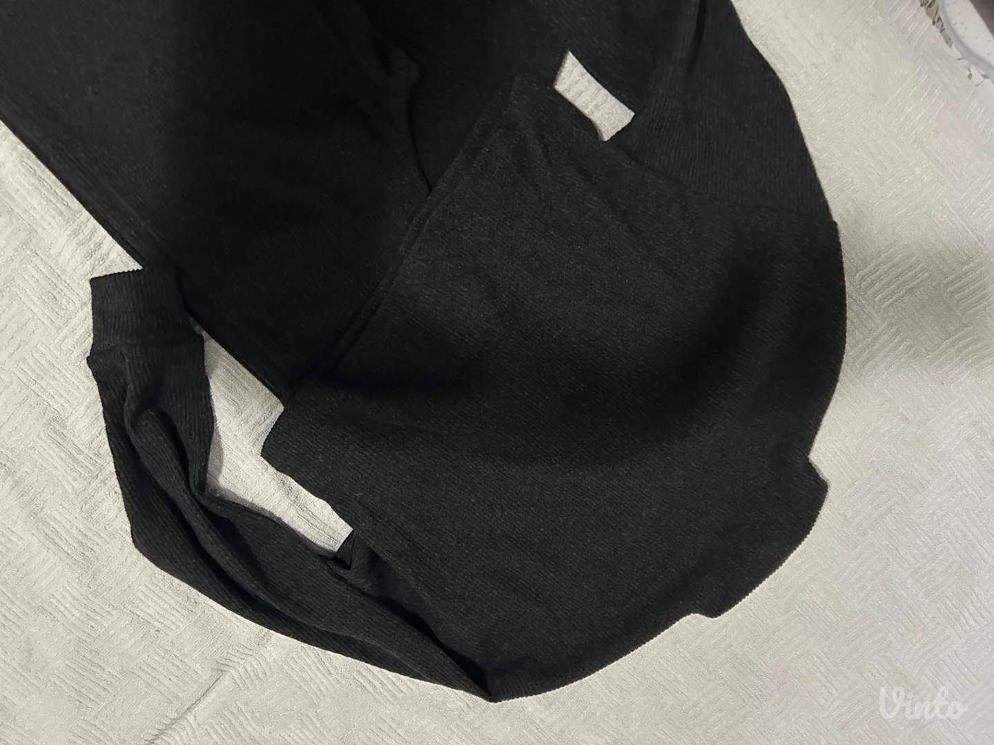 Bershka komplet sivi