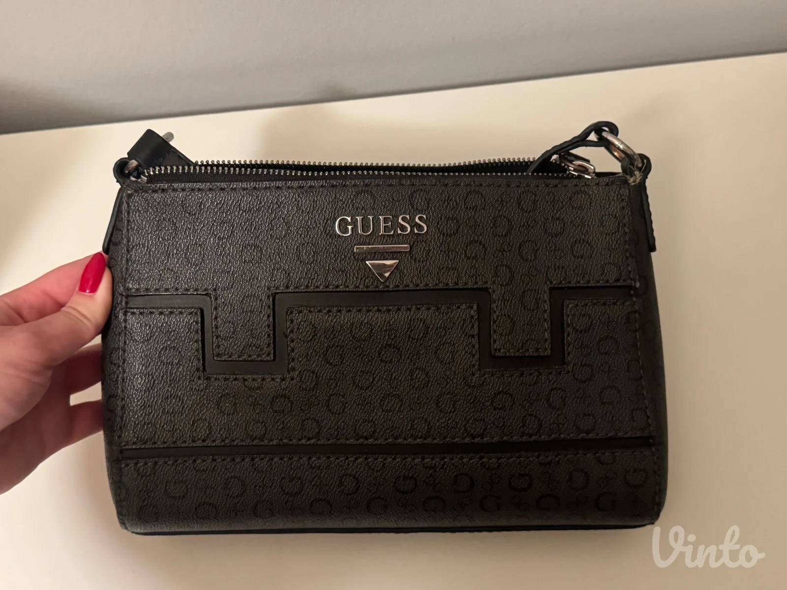 Guess torbica