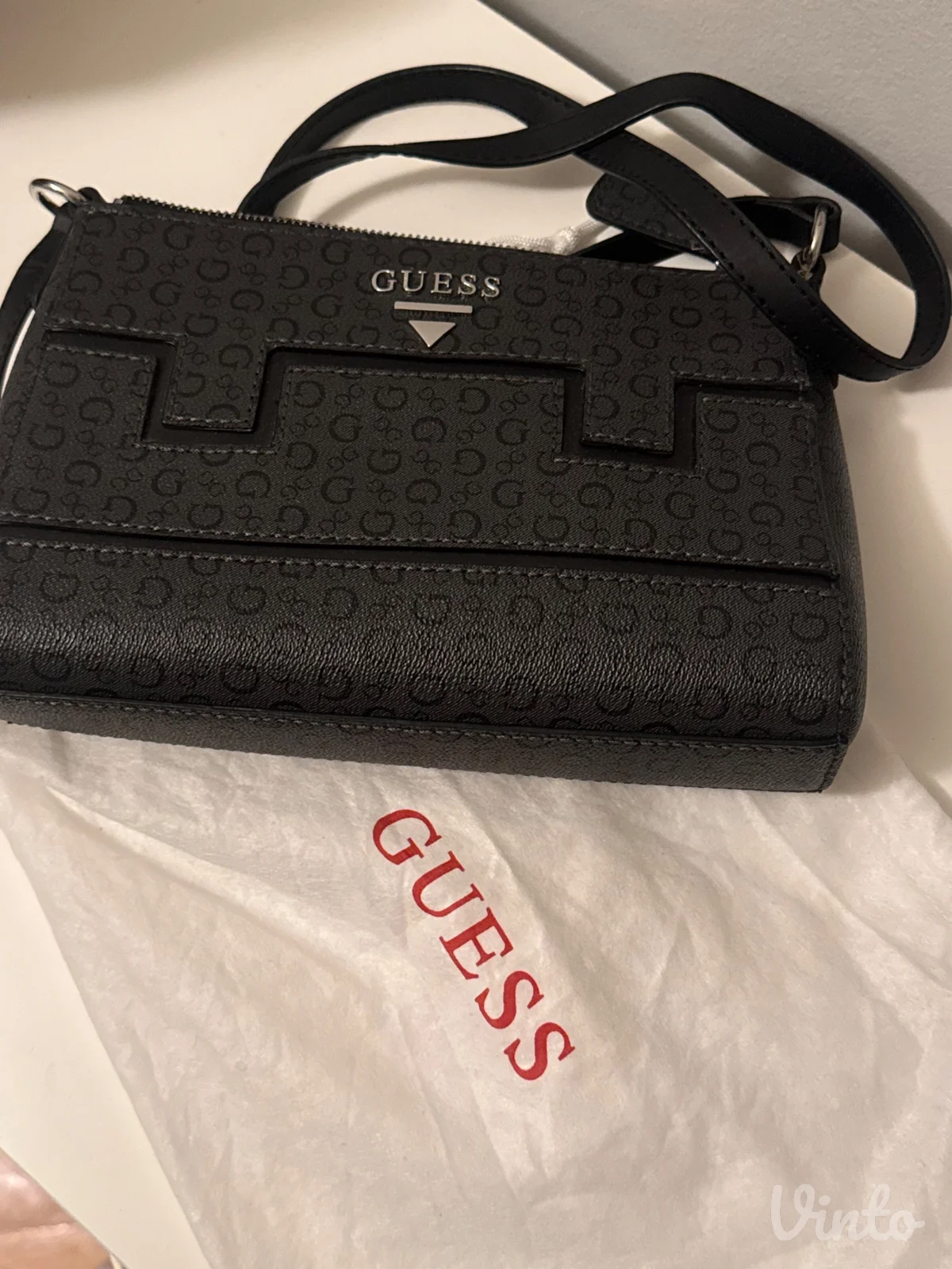 Guess torbica