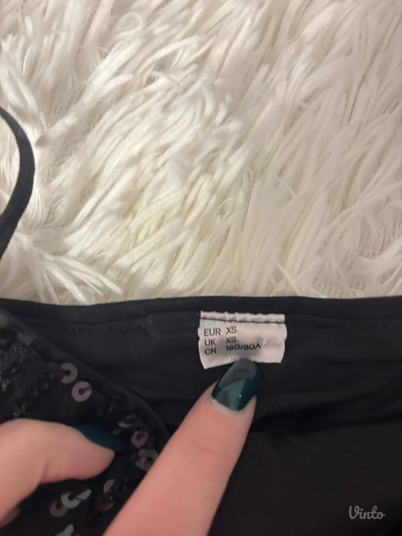 Haljina sa šljokicama XS