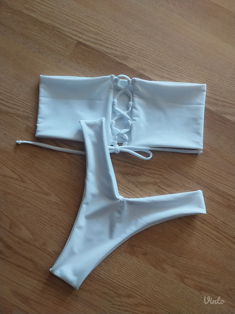 Kupaci kostimi