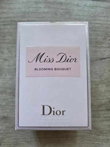 Dior blooming bouquet parfem