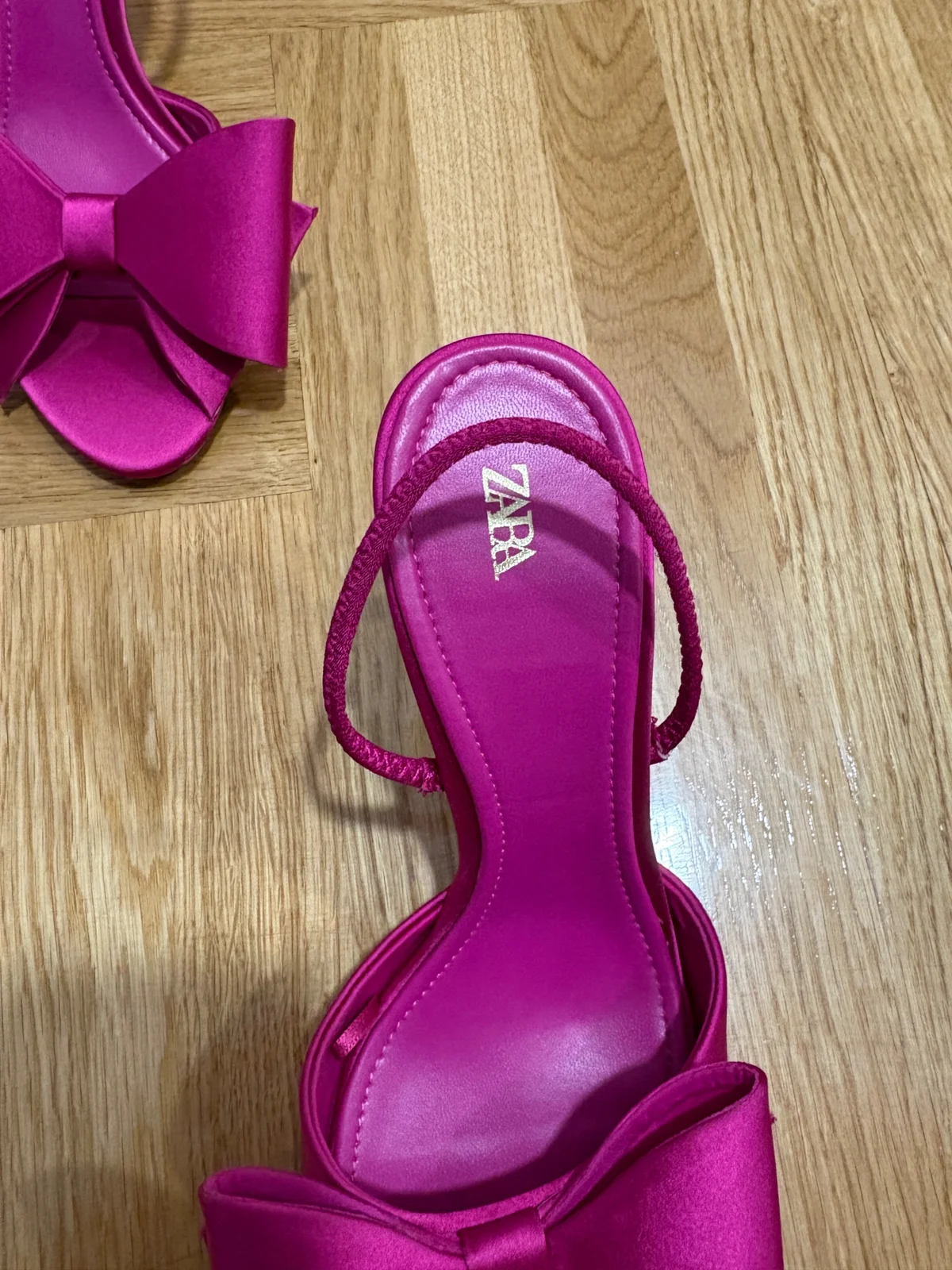 Ciklama Zara sandale
