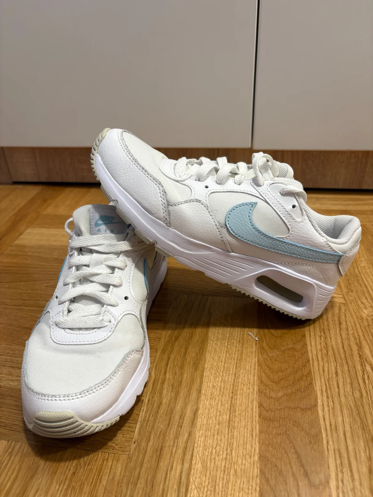 Nike Air Max 90 bele patike