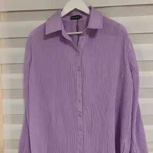 Lila kosulja
