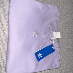 Adidas zenska majica