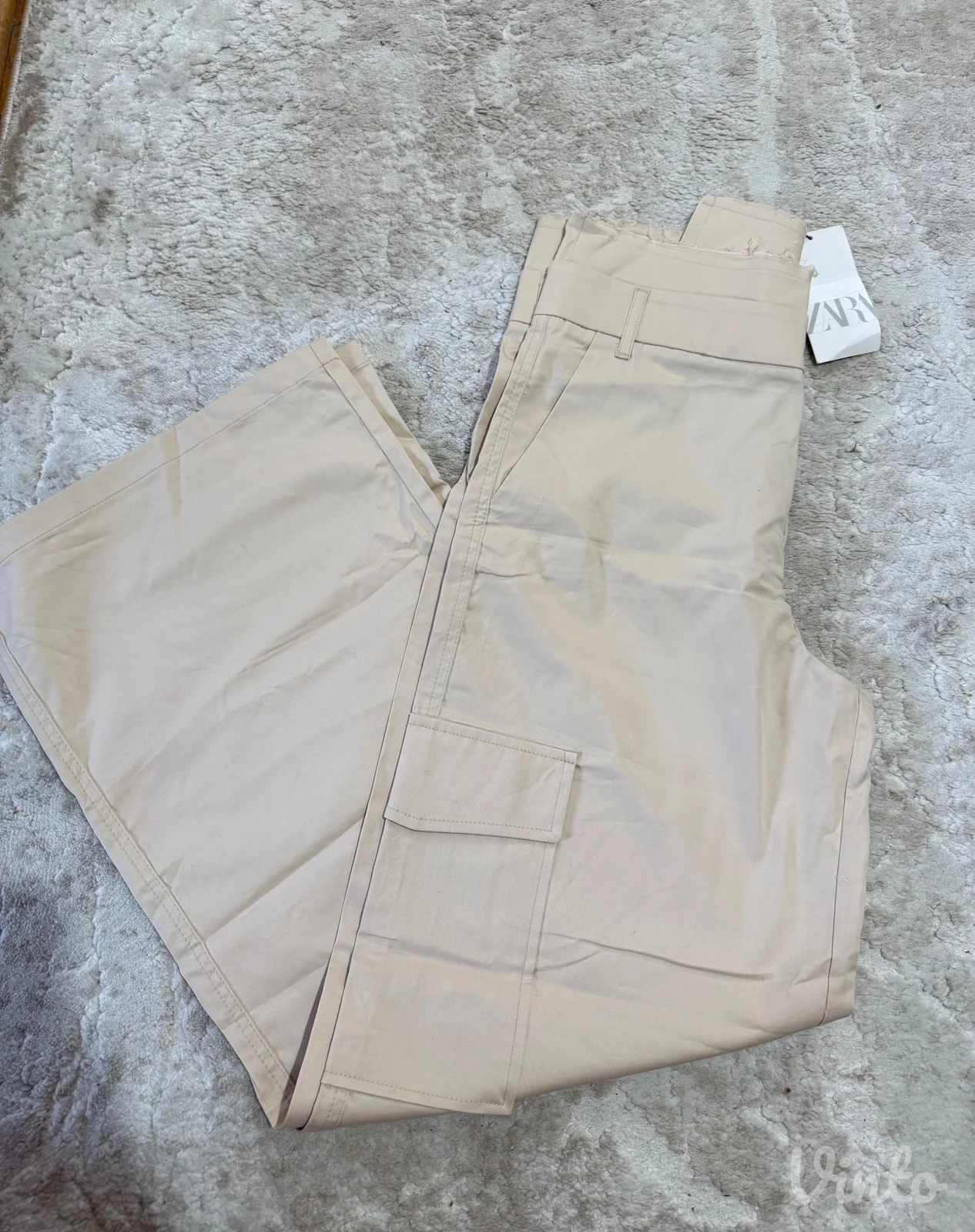 Zara bež pantalone