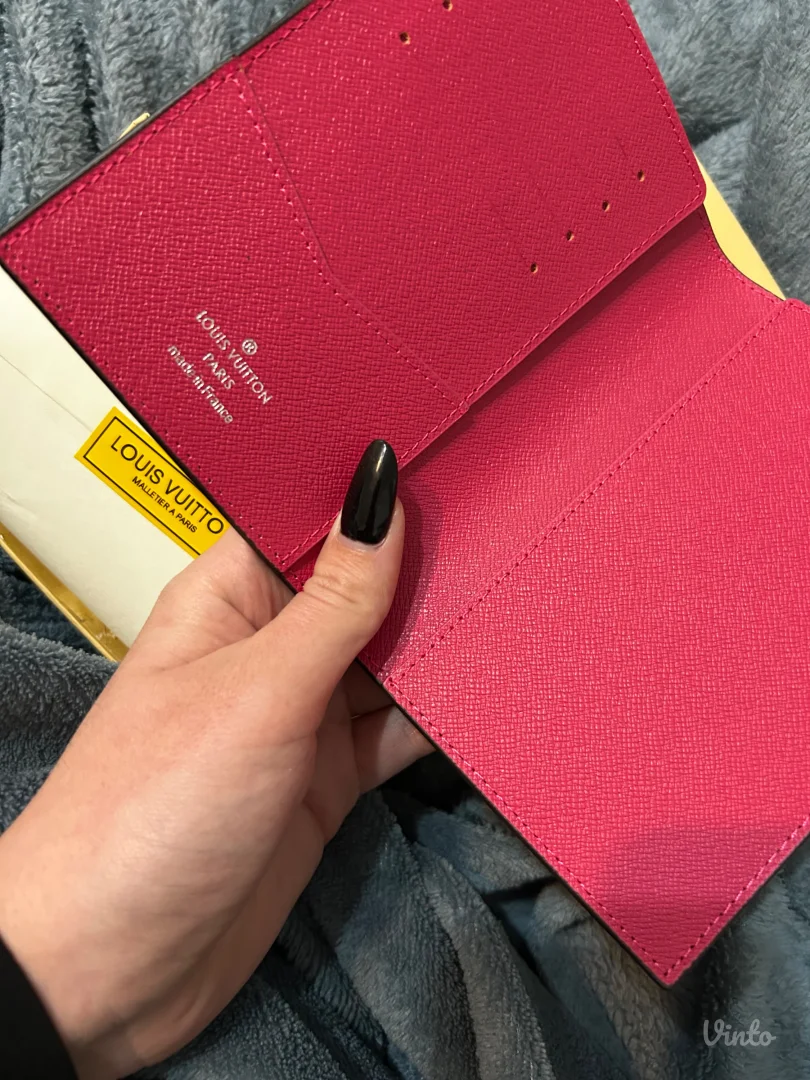 Louis Vuitton futrola za pasos